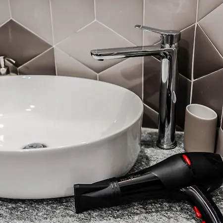 La Finestra Sabauda - Mansarda Su Apartamento *