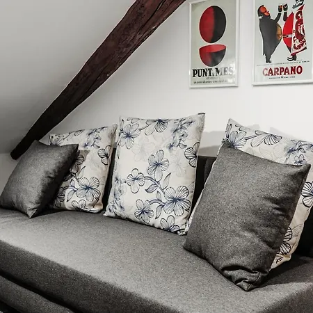 La Finestra Sabauda - Mansarda Su Apartamento *